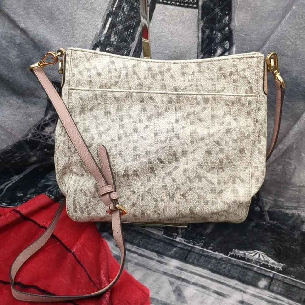 Michael Kors off white